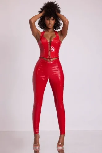 Samara vinyl legging met hoge V-taille in vuurrood
