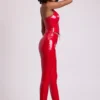 Samara vinyl legging met hoge V-taille in vuurrood