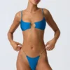 Sanibel bikinitop met kettingversiering en uitsnijdingen in Ocean Blue