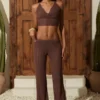Selara Mid-Rise Flared Broek in Brons