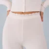 Selene gebreide capribroek met middelhoge taille in ivoor