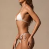 Serina stringbikini met strikjes aan de zijkant in wit