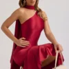Shaya asymmetrische midi-jurk met sjaaldetail in True Red