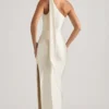 Sheril asymmetrische maxi-jurk met sjaaldetail in ivoor