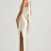 Sheril asymmetrische maxi-jurk met sjaaldetail in ivoor