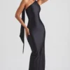 Sheril asymmetrische maxi-jurk met sjaaldetail in zwart