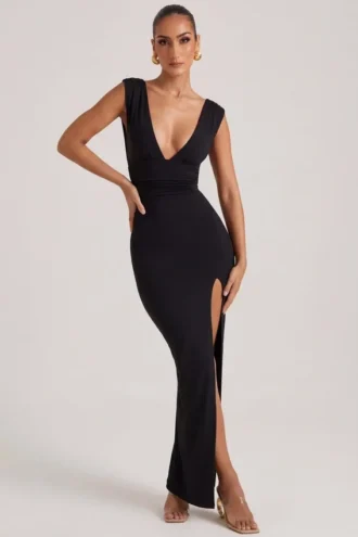 Sloane maxi-jurk met hoge split en diepe halslijn in zwart