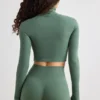 Soft Active coltrui crop top in kaki