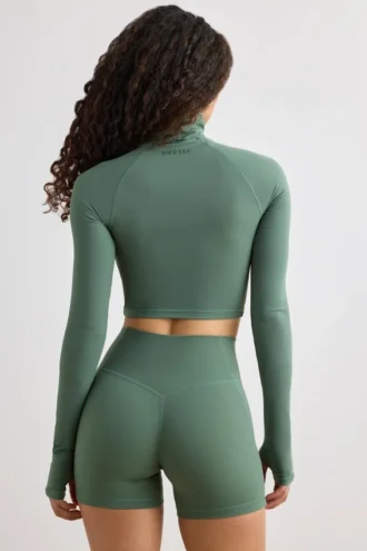 Soft Active coltrui crop top in kaki