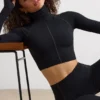 Soft Active cropped top met col in zwart