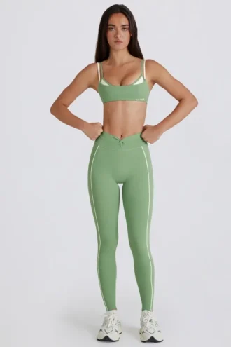 Soft Active-legging met gedraaide voorkant in groen