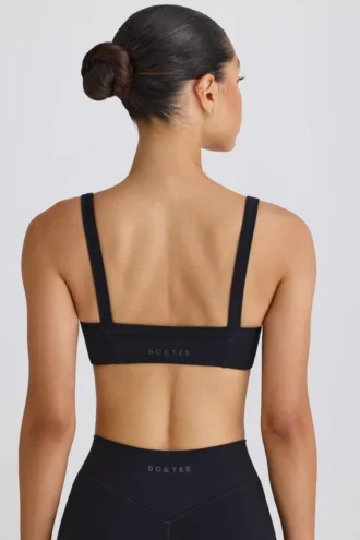 Soft Active sportbeha met contrasterende bies in zwart