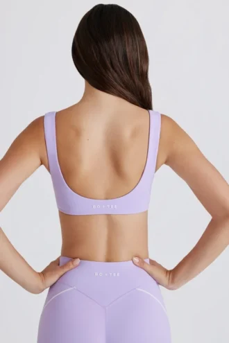 Soft Active sportbeha met gedraaide voorkant in lila