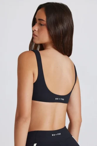 Soft Active sportbeha met gedraaide voorkant in zwart