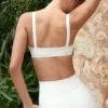 Soft Active sportbeha met naaddetails in crème