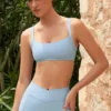 Soft Active sportbeha met naaddetails in Sky