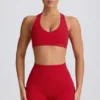Soft Active sportbeha met V-hals in Hot Red