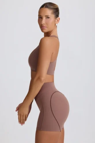 Soft Active sportbeha met V-hals in Mocha