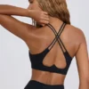 Soft Active sportbeha met V-hals in zwart