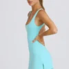 Soft Active tennisjurk met open rug in aqua