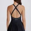 Soft Active tennisjurk met plooien en gekruiste rug in zwart