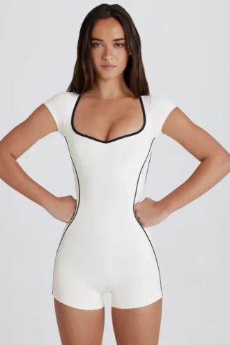 Soft Active unitard met open rug in ivoor