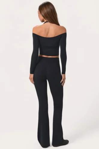 Soft Active V-hals flared legging in zwart