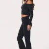 Soft Active V-hals flared legging in zwart