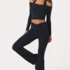 Soft Active V-hals flared legging in zwart