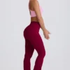Soft Active V-taille legging met zakken en uitlopende pijpen in bordeaux