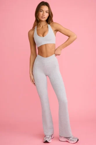 Soft Active V-taille legging met zakken en uitlopende pijpen in grijs