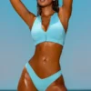 Sporty Badmode-bikini-top met ritssluiting in turquoise