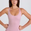 Stretch katoenen jersey body met gelaagde kruisbandjes in mauve