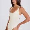 Stretch katoenen jersey body met gelaagde kruisrug in crème