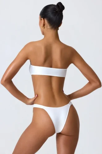 Sunray versierde cheeky bikinibroekje met brede bandjes in wit