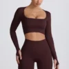 Super Sculpt naadloze cropped top met lange mouwen in chocoladebruin