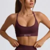 Super Sculpt naadloze rugloze sportbeha in bordeauxrood