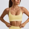 Super Sculpt naadloze rugloze sportbeha in botergeel