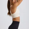 Super Sculpt naadloze sportbeha met gekruiste bandjes in wit