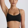 Super Sculpt naadloze sportbeha met gekruiste bandjes in zwart