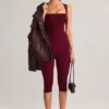 Suri Modal Capri-legging met middelhoge taille in wijnrood