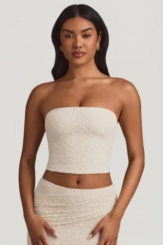 Tamia gerimpelde strapless kanten top in ivoor