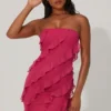 Tatiana bandeau-minijurk met ruches in fuchsia