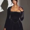 Tera fluwelen mini-corsetjurk met lange mouwen in gitzwart