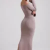 Terneigh geribbelde off-shoulder maxi-jurk in taupe