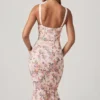 Valentina gelaagde beha-detail fishtail midi-jurk met primrose bloemenprint