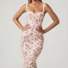 Valentina gelaagde beha-detail fishtail midi-jurk met primrose bloemenprint