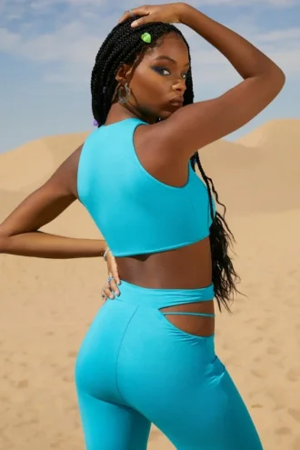 Valerie petite uitgesneden flared broek in aqua