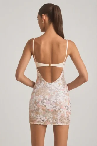 Velena minijurk met versierde camisole en strakke pasvorm in ivoor