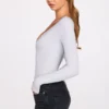 Verity geribbelde modale Body’s met lange mouwen en diep decolleté in grijs